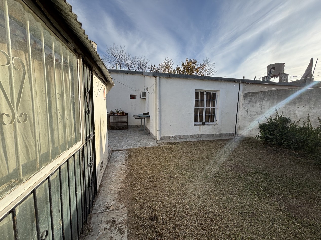 EN VENTA CASA EN CALLE 8 E/ 113 Y 115 - GRl. PICO