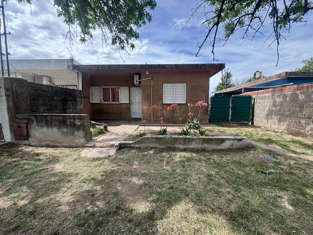OPORTUNIDAD - CASA EN VENTA EN CALLE 8 E/ 33 BIS Y 35 BIS - GRAL. PICO - LA PAMPA 