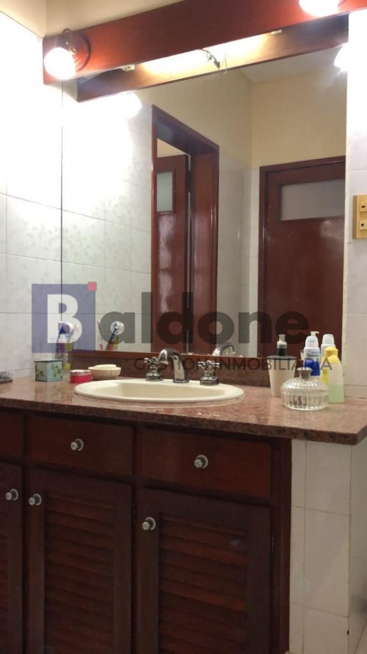 EN VENTA - Exclusiva y amplia casa en General Pico