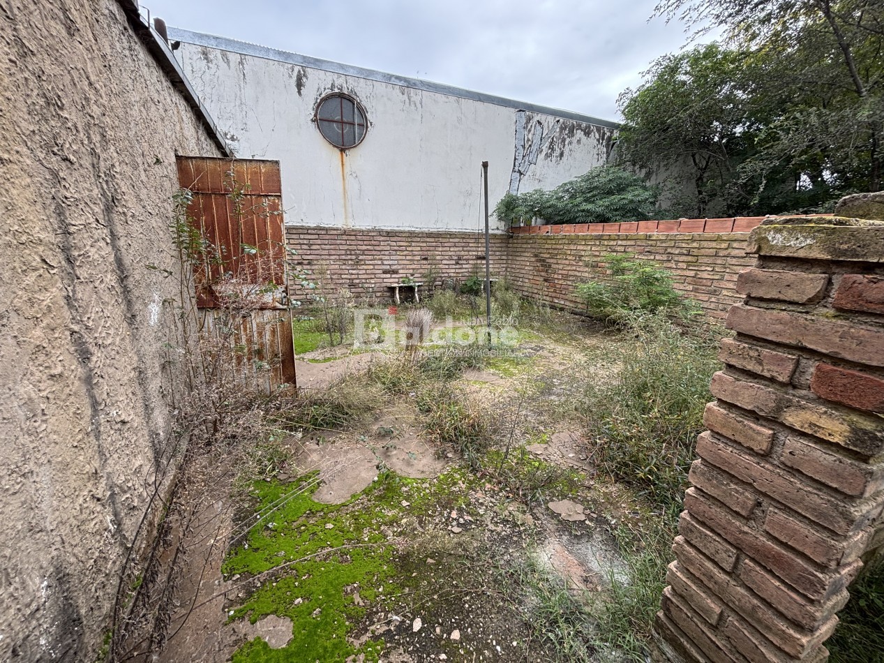 EXCELENTE PROPIEDAD - CALLE 106 E/ 15 Y 17 - GRAL. PICO - LA PAMPA