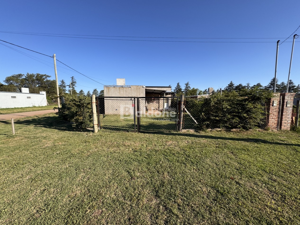 EN VENTA CASA QUINTA - SPELUZZI