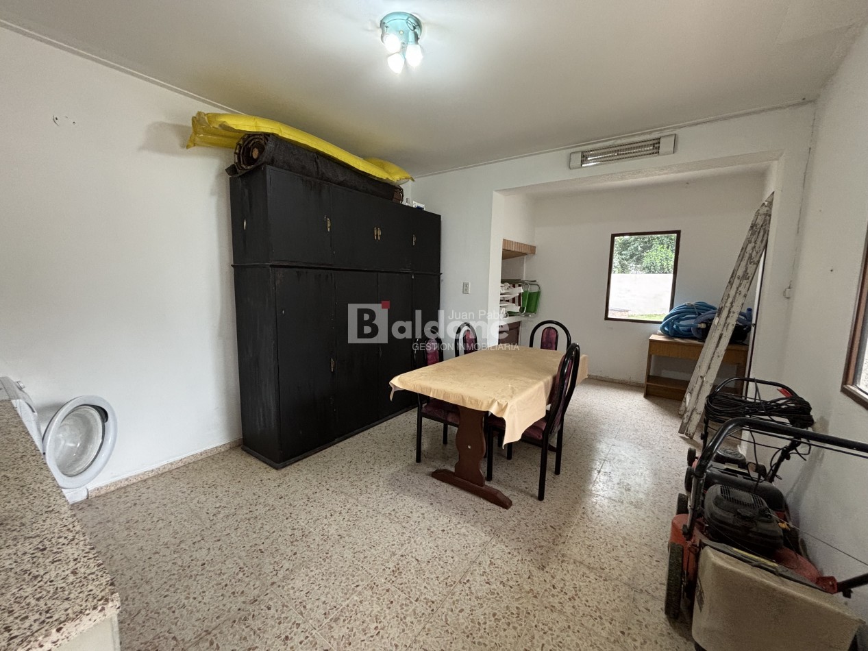 ESPECTACULAR CASA EN VENTA SOBRE CALLE 109 E/ 18 Y AVDA.