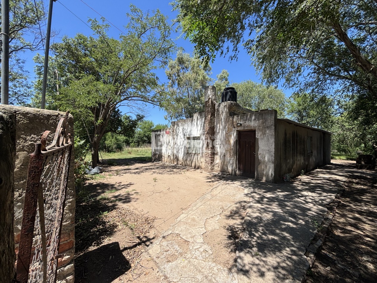 EN VENTA - CASA CON AMPLIO TERRENO - MONTE NIEVAS - LA PAMPA