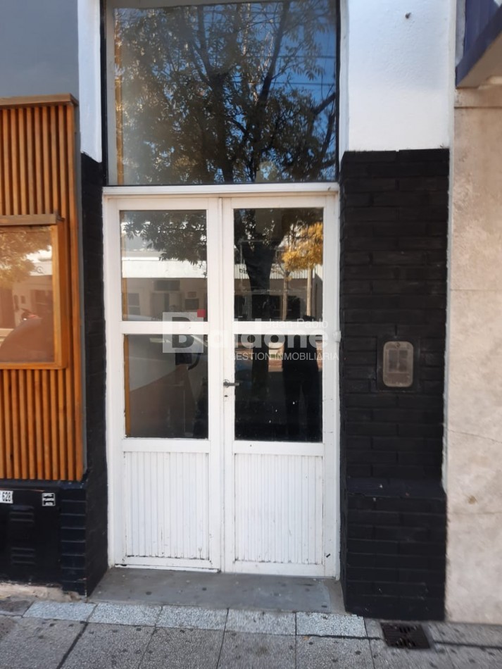 ALQUILER LOCAL/DEPARTAMENTO - CENTRICO - 150 MTS - GRAL. PICO