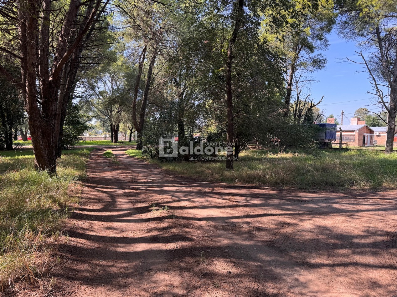 EN VENTA - EXCELENTE PREDIO - CALLE 17 ESQ. 44 - GRAL. PICO