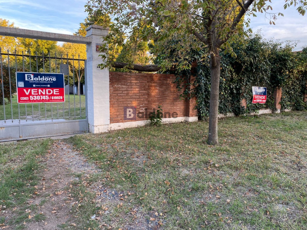 CASA EN VENTA - OPORTUNIDAD EN BARRIO EXCLUSIVO - TOAY LA PAMPA 