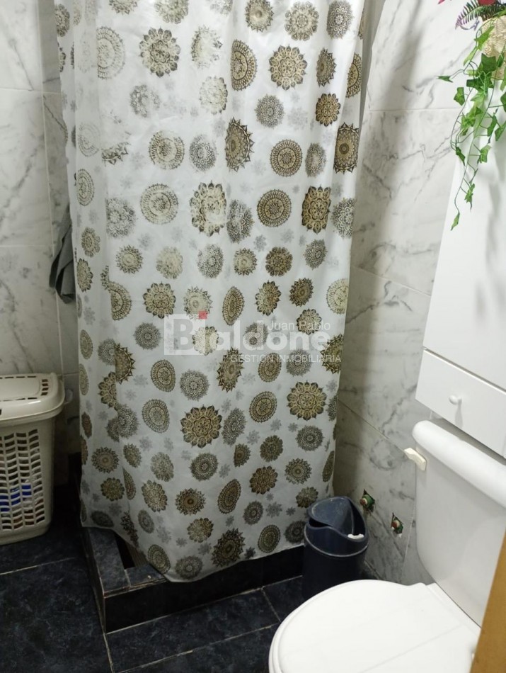 EN VENTA CASA QUINTA - SPELUZZI