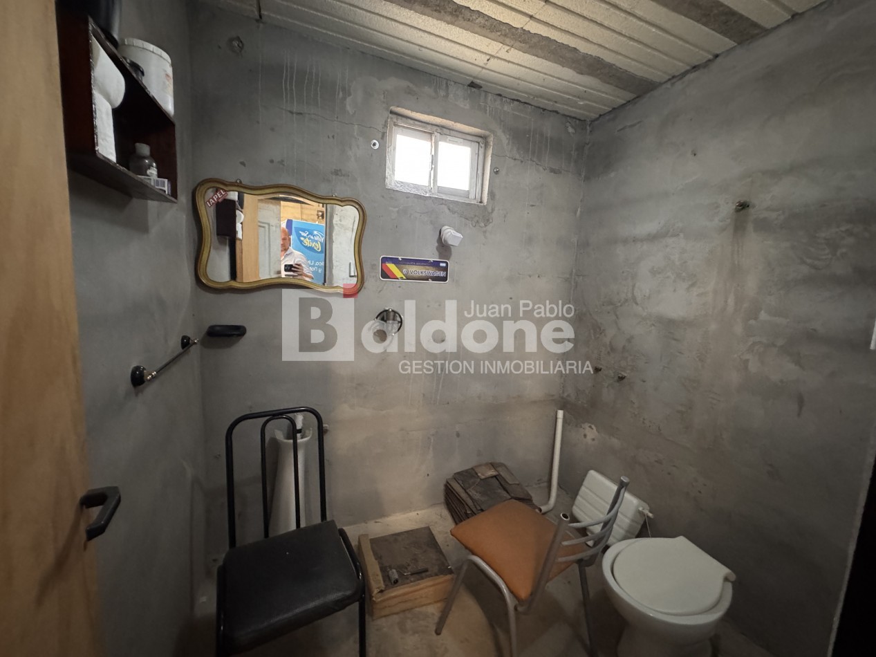 EN VENTA - LOCAL COMERCIAL + DEPOSITO - GRAL. PICO