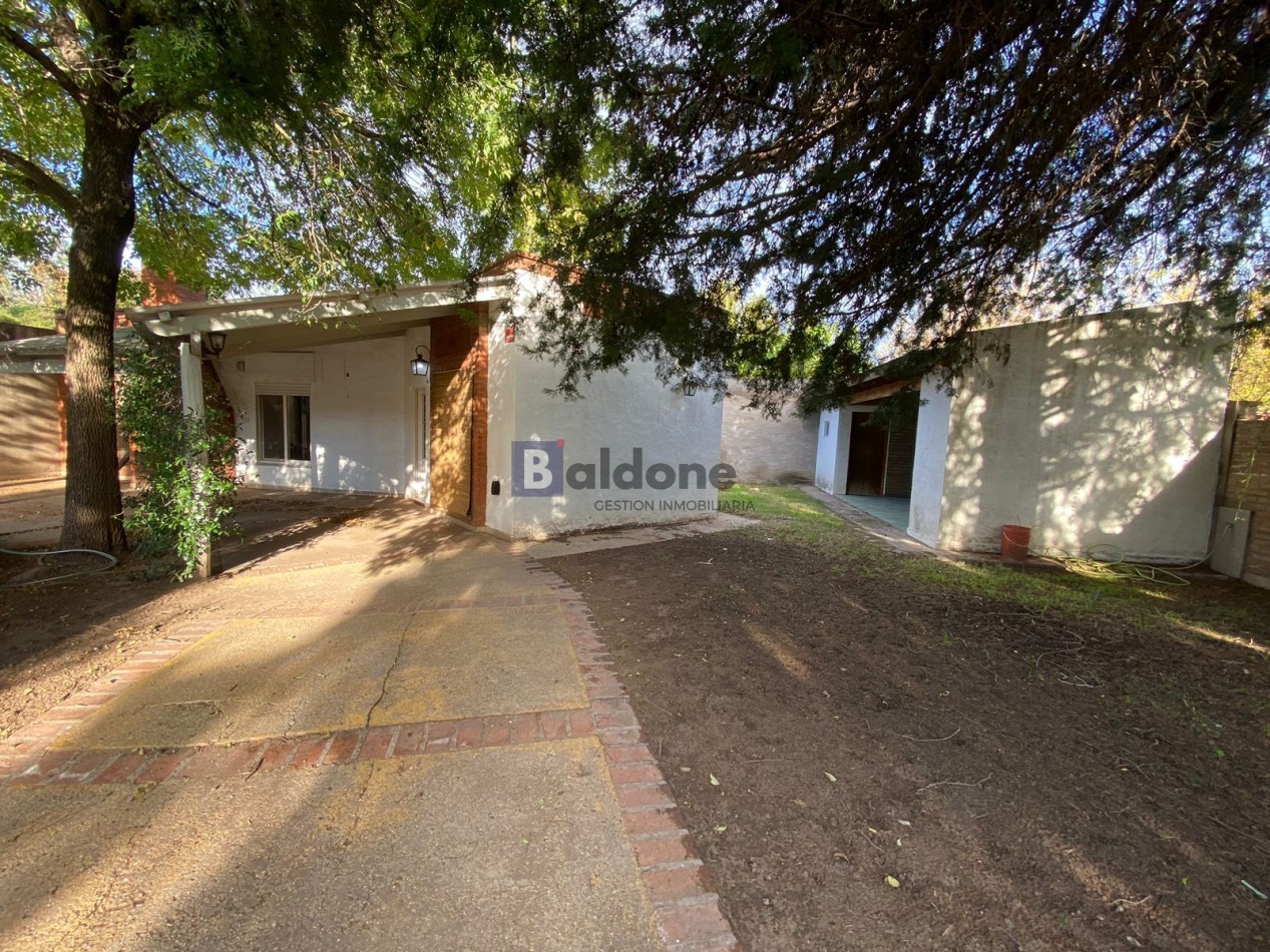 CASA EN VENTA - OPORTUNIDAD EN BARRIO EXCLUSIVO - TOAY LA PAMPA 