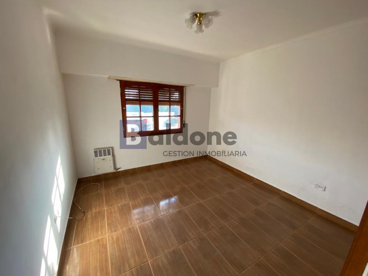 EN ALQUILER LOCAL + DPTO. - SOLO USO COMERCIAL - SOBRE CALLE 24 - GRAL. PICO