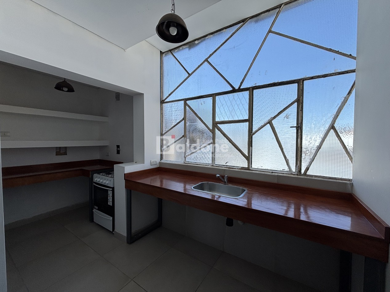 ALQUILER LOCAL/DEPARTAMENTO - CENTRICO - 150 MTS - GRAL. PICO