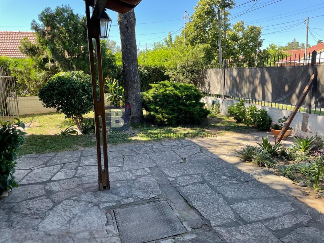 EN VENTA - Exclusiva y amplia casa en General Pico