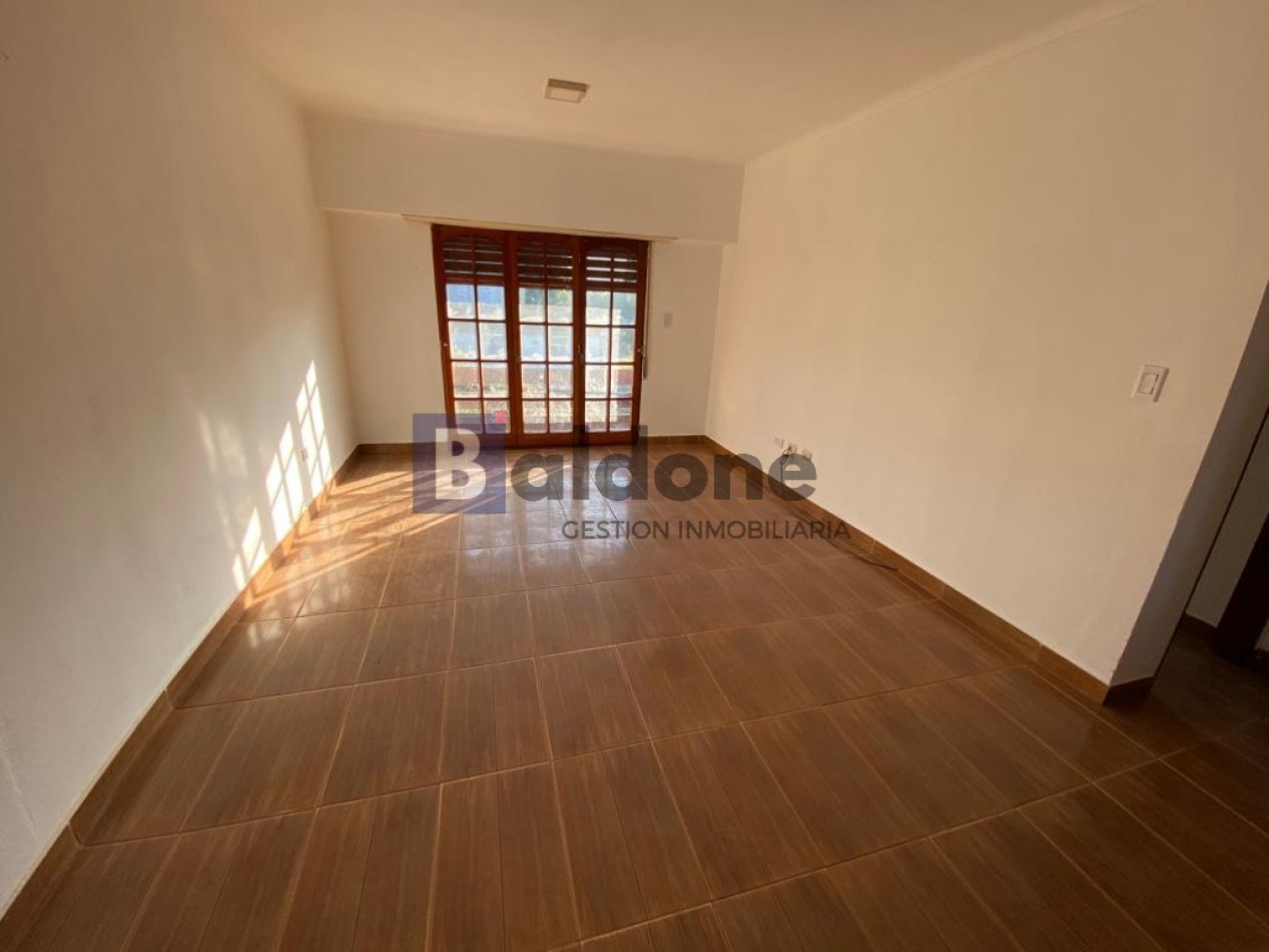 EN ALQUILER LOCAL + DPTO. - SOLO USO COMERCIAL - SOBRE CALLE 24 - GRAL. PICO