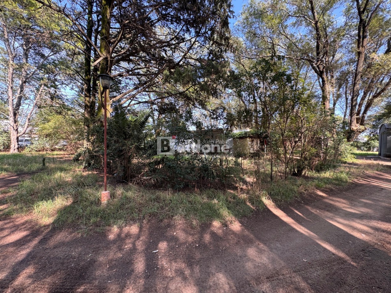 EN VENTA - EXCELENTE PREDIO - CALLE 17 ESQ. 44 - GRAL. PICO