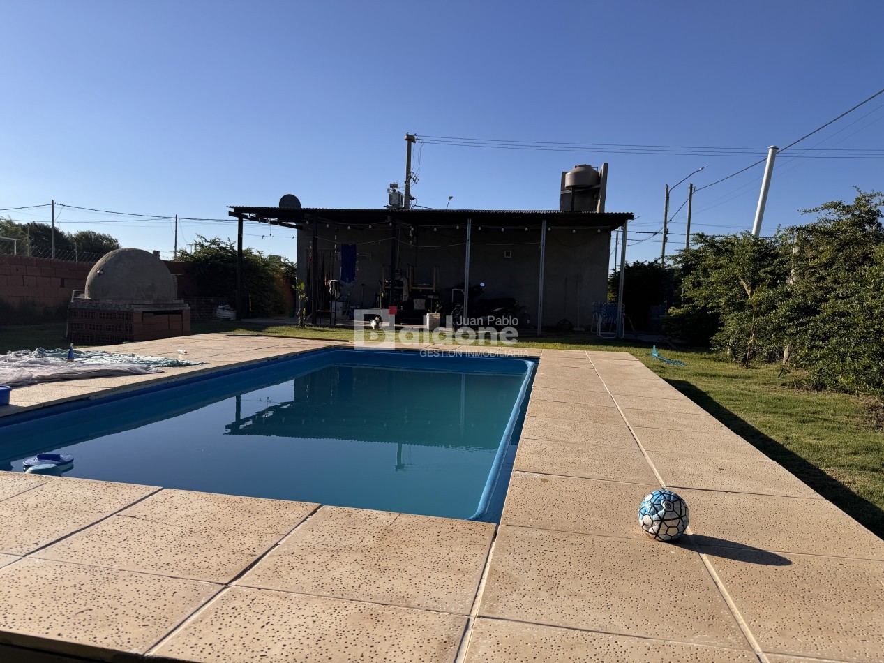 EN VENTA CASA QUINTA - SPELUZZI