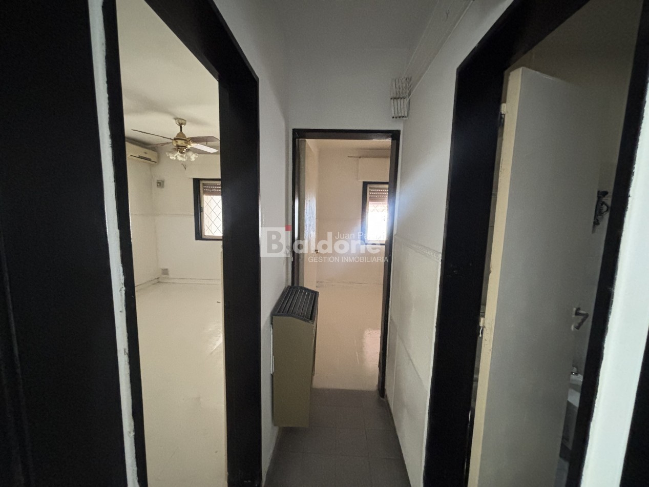 CASA EN VENTA EN SANTA ROSA LA PAMPA - MUY BUENA UBICACION