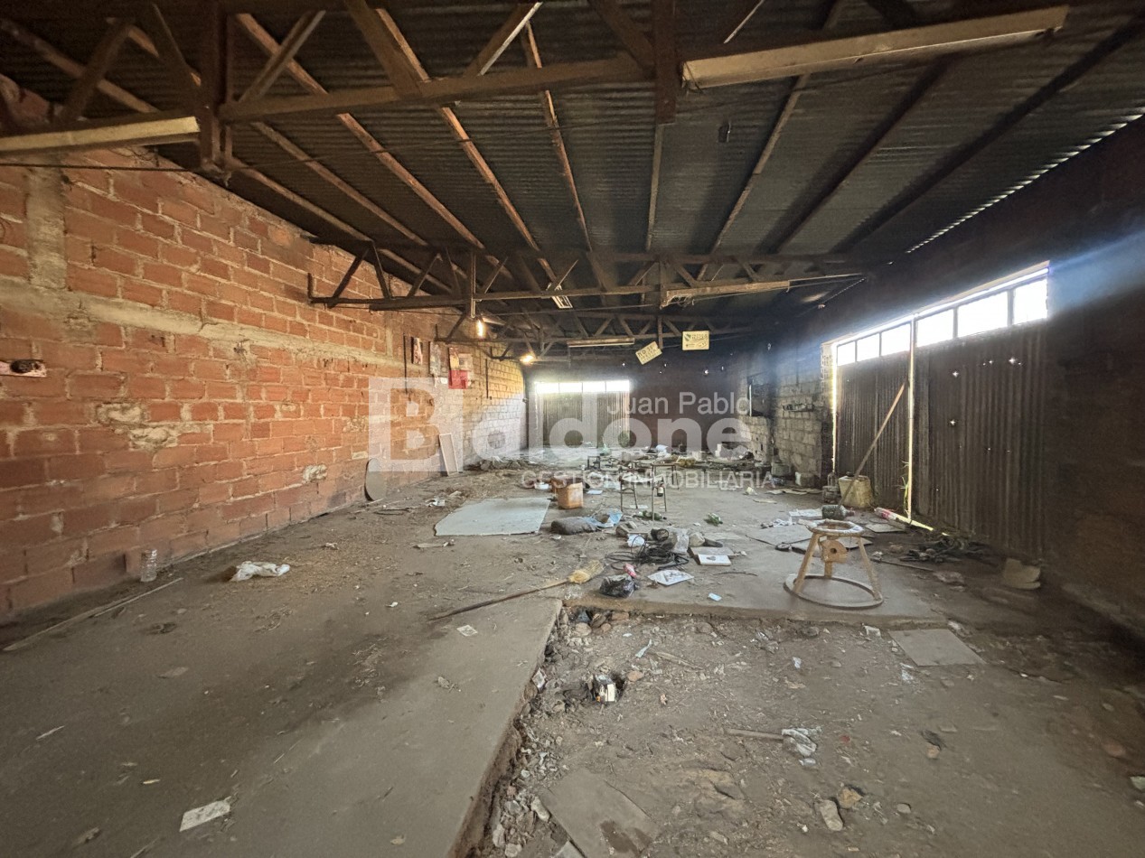 GALPON EN VENTA - CALLE 102 E/ 1 Y 2 - GRAL. PICO