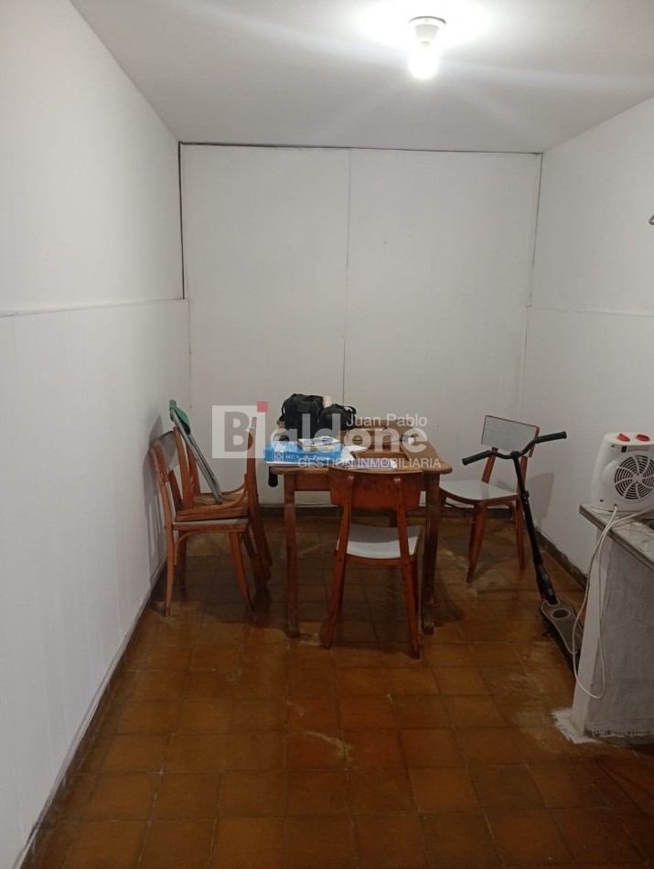EN VENTA - LOCAL CENTRICO MULTIRRENTA -CALLE 22 E/ 11 Y 13 - GRAL. PICO
