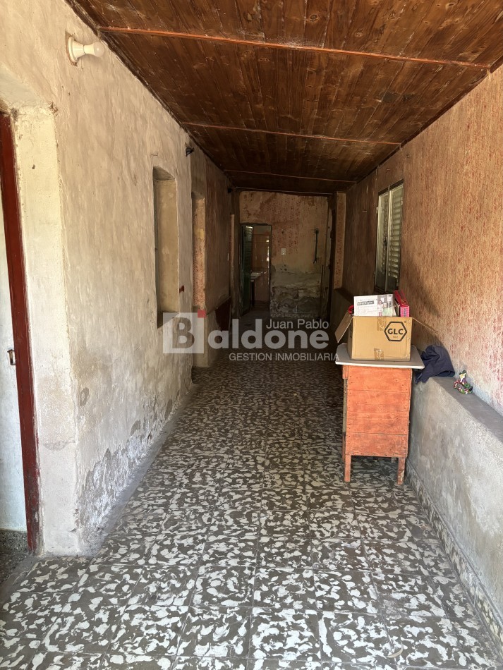 EN VENTA - CASA CON AMPLIO TERRENO - MONTE NIEVAS - LA PAMPA