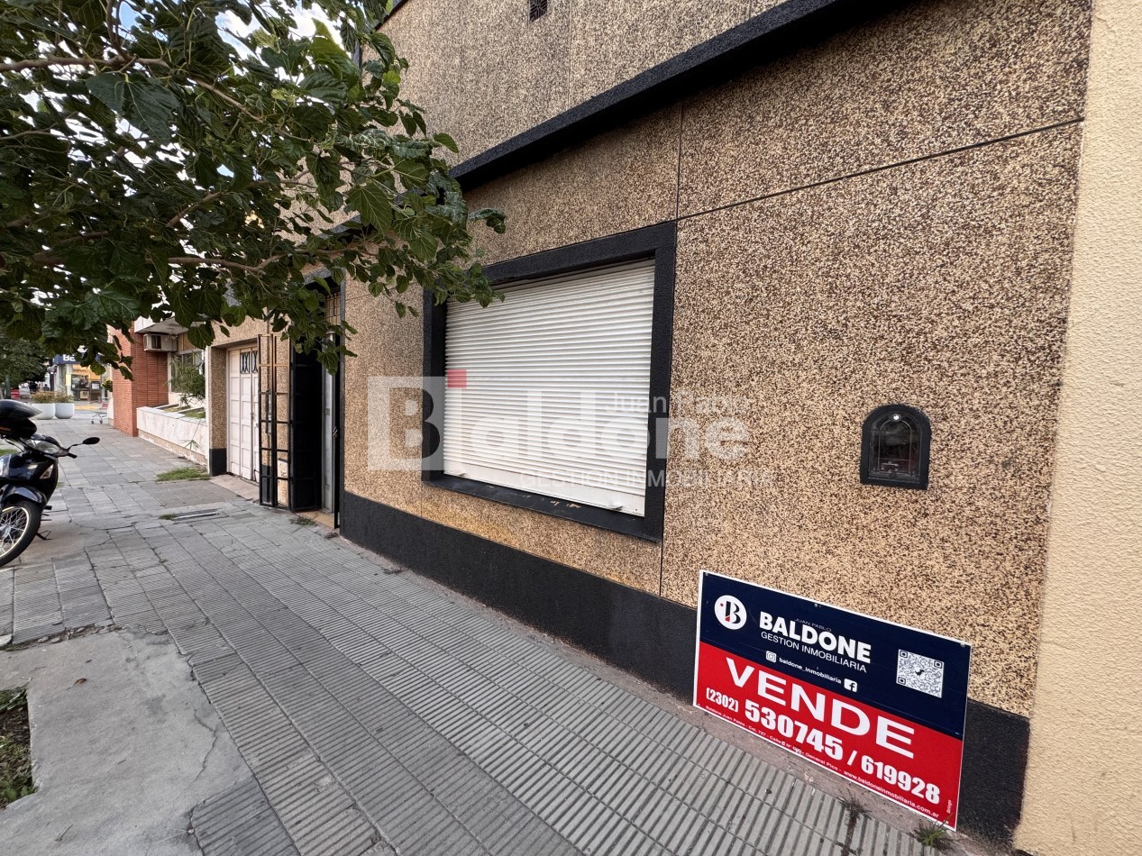 EN VENTA - LOCAL CENTRICO MULTIRRENTA -CALLE 22 E/ 11 Y 13 - GRAL. PICO