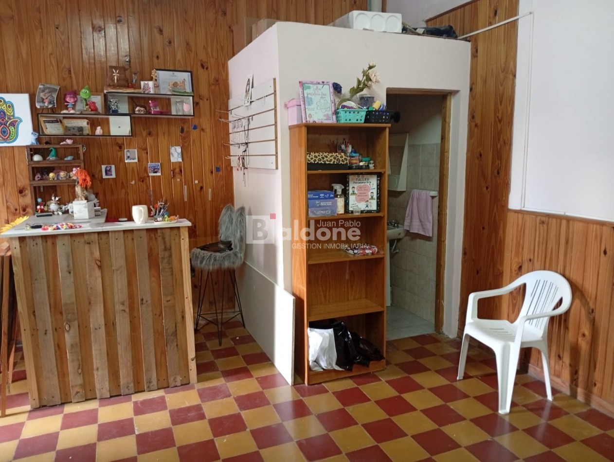 EN VENTA - LOCAL CENTRICO MULTIRRENTA -CALLE 22 E/ 11 Y 13 - GRAL. PICO