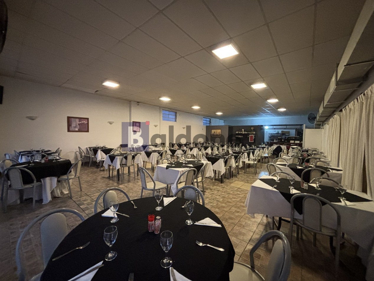 EN VENTA - EXCELENTE LOCAL COMERCIAL SOBRE CALLE 21 - GRAL. PICO - LA PAMPA