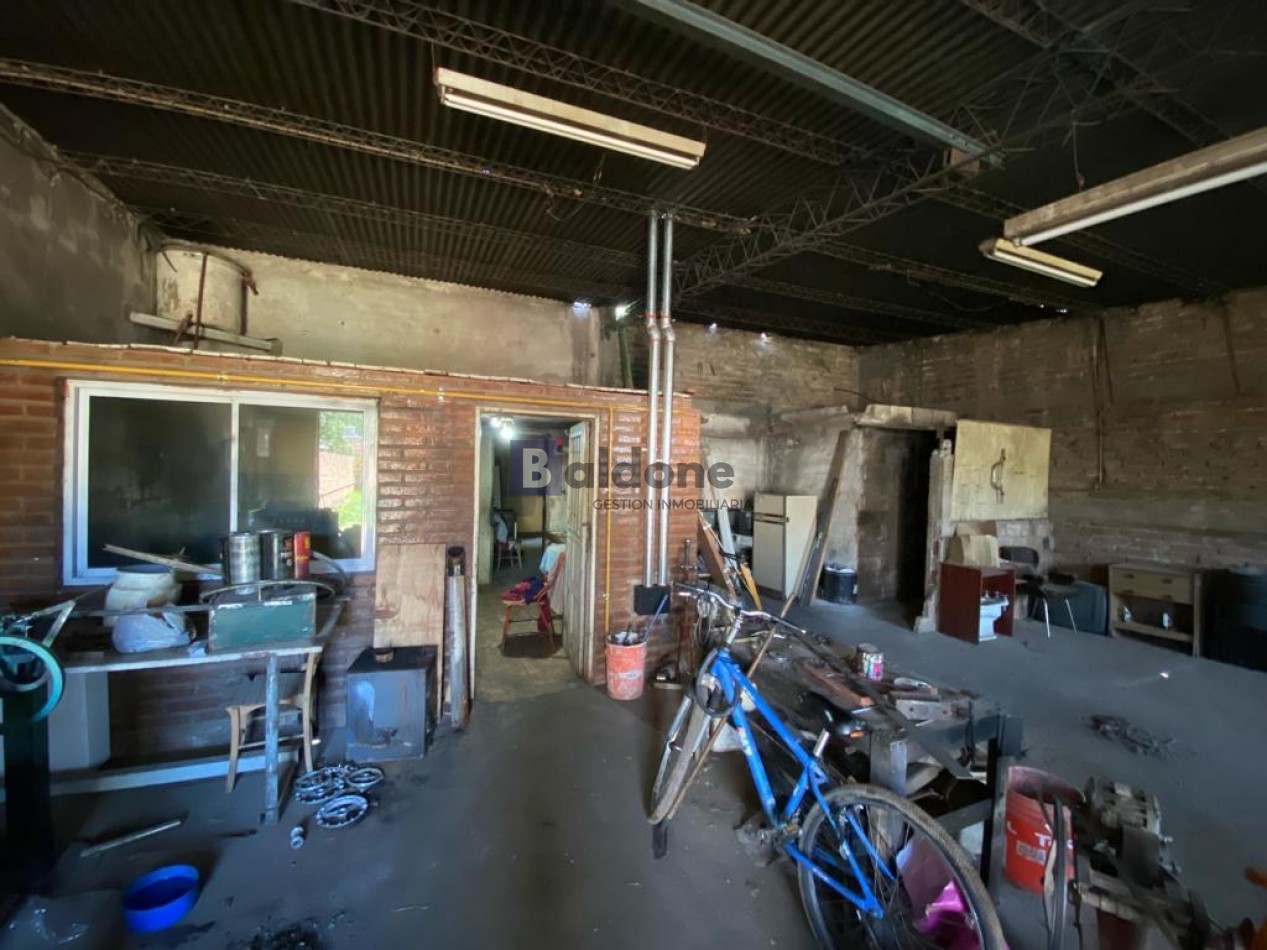 EN VENTA - DEPOSITO + CASA - EXCELENTE UBICACION