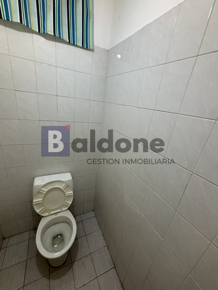 EN VENTA - EXCELENTE LOCAL COMERCIAL SOBRE CALLE 21 - GRAL. PICO - LA PAMPA